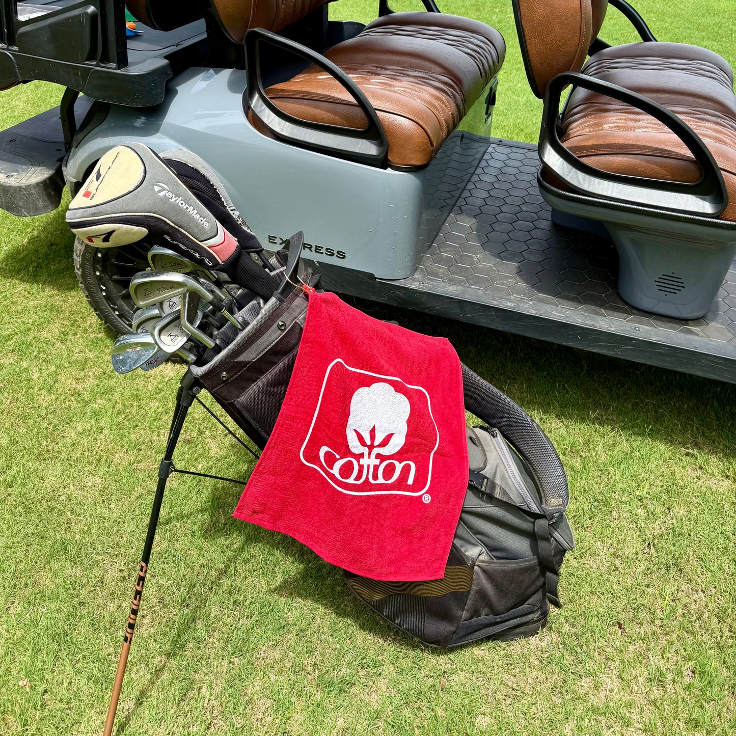 Seal of Cotton Golf Towel