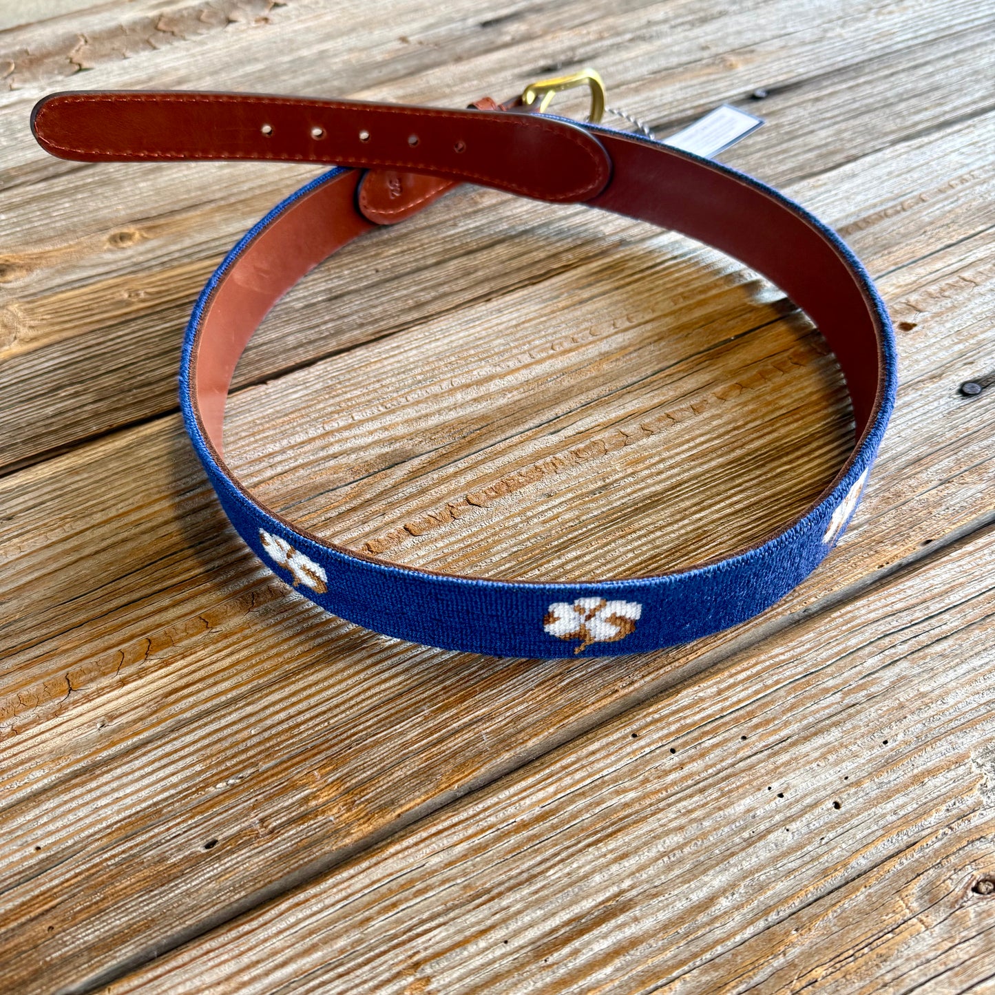 Smathers & Branson Cotton Boll Needlepoint Belt